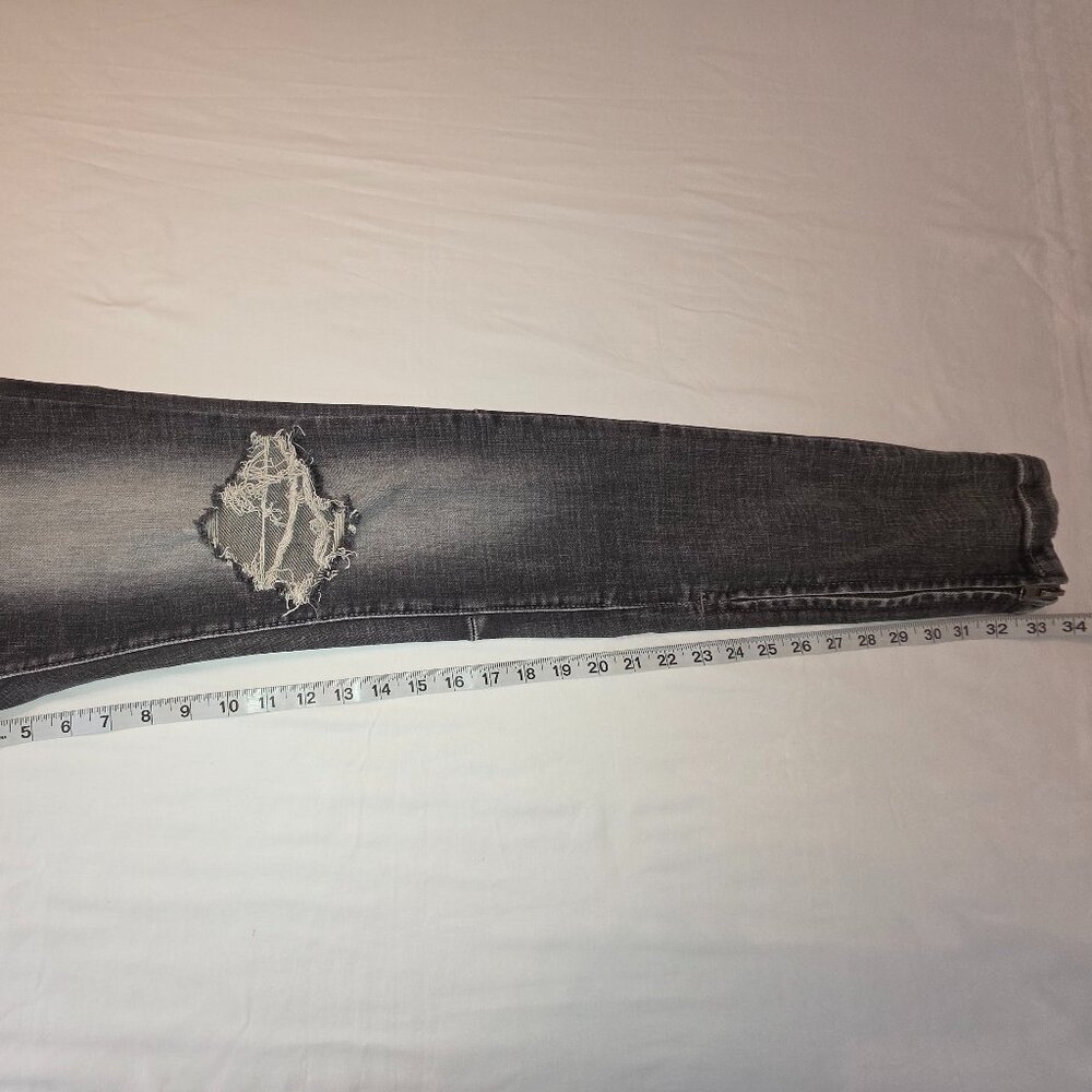 MNML Women's Black Distressed Jeans - Picture 3 of 8